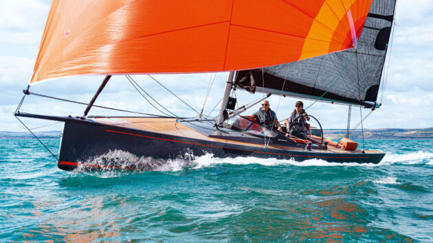 The Saffier 27 in the water