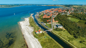 Conditions and surroundings make for beautiful sailing as well as a useful cut through from North Sea to Baltic