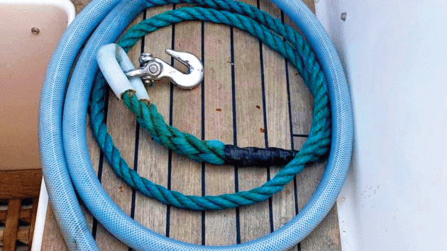 A long 25mm polypropylene snubber