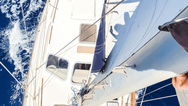 Birds eye view from the top of mast