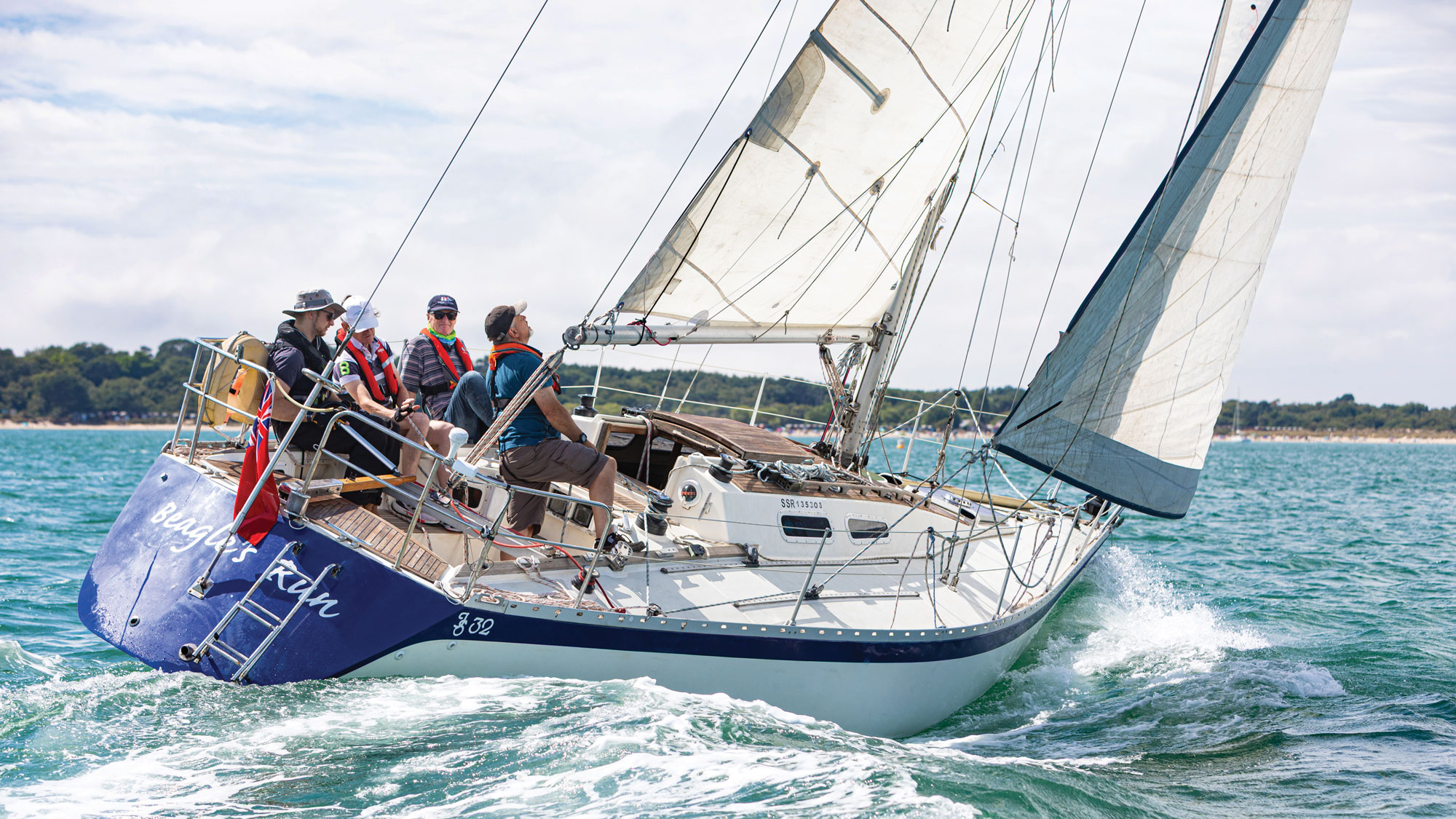 Hustler 32 Gebrauchtboot-Test: Warum dieser IOR-Rennwagen ein idealer ...