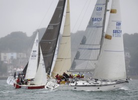 Sonata sandwich: G-STRING is dwarfed by  CM60 VENEMOUS and GREAT ESCAPE OF SOUTHAMPTON