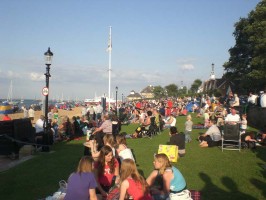 Cowes Week crowds