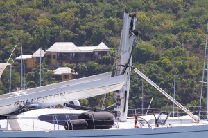 Salperton with broken mast in English Harbour