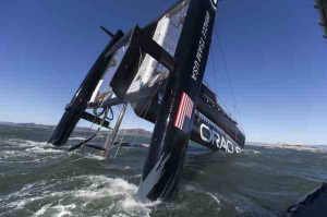 USA 17 capsizes San Francisco