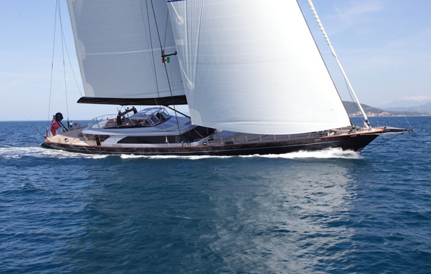 largest single sail yacht