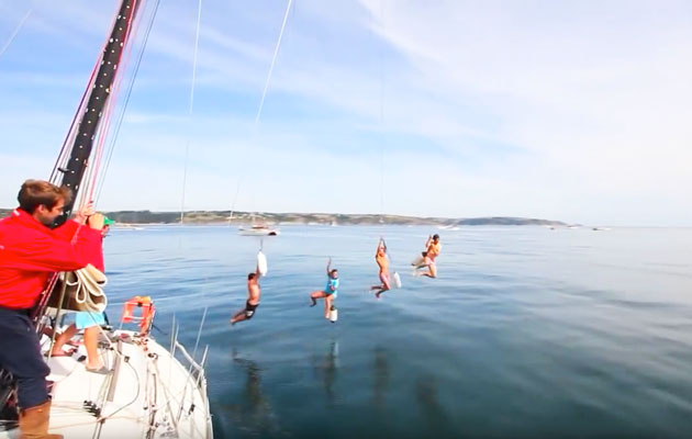 sailboat mast swing