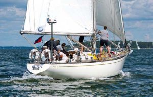 Yacht Gunn: 1960s Sparkman & Stephens Swan 43