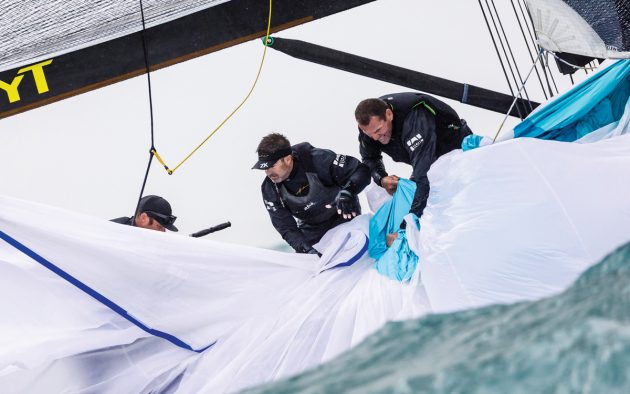 how-to-retrieve-a-dropped-spinnaker-credit-nico-martinez