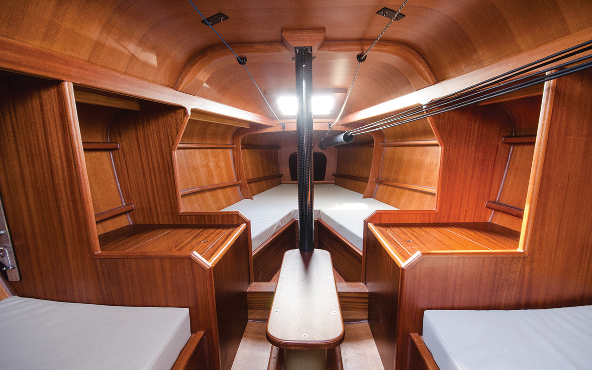 la28-trailable-wooden-boat-interior-credit-Soenke-Hucho