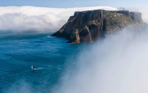 sydney-hobart-race-2019-Katwinchar-cape-raoul-credit-carlo-borlenghi