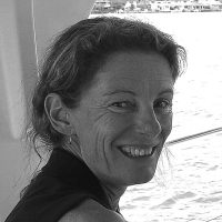 lightning-strikes-yacht-suzy-carmody-bw-headshot-600px-square
