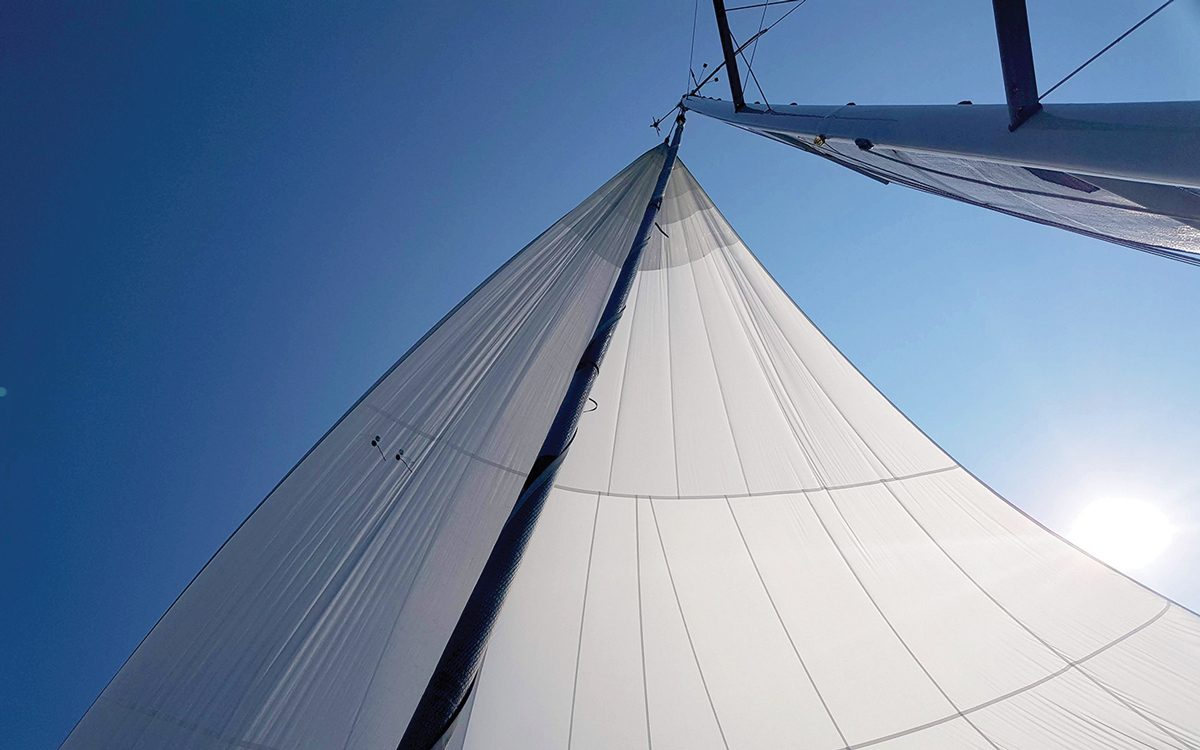 downwind-sails-OneSails-Integrated-Furling-Structure