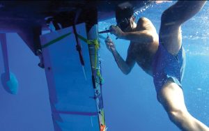 emergency-steering-repair-atlantic-crossing-diving-repair-credit-world-cruising-club