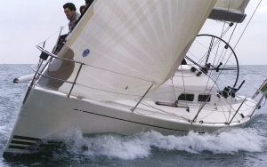 X-Yachts-X-35-review-in-action5-credit-X-Yachts