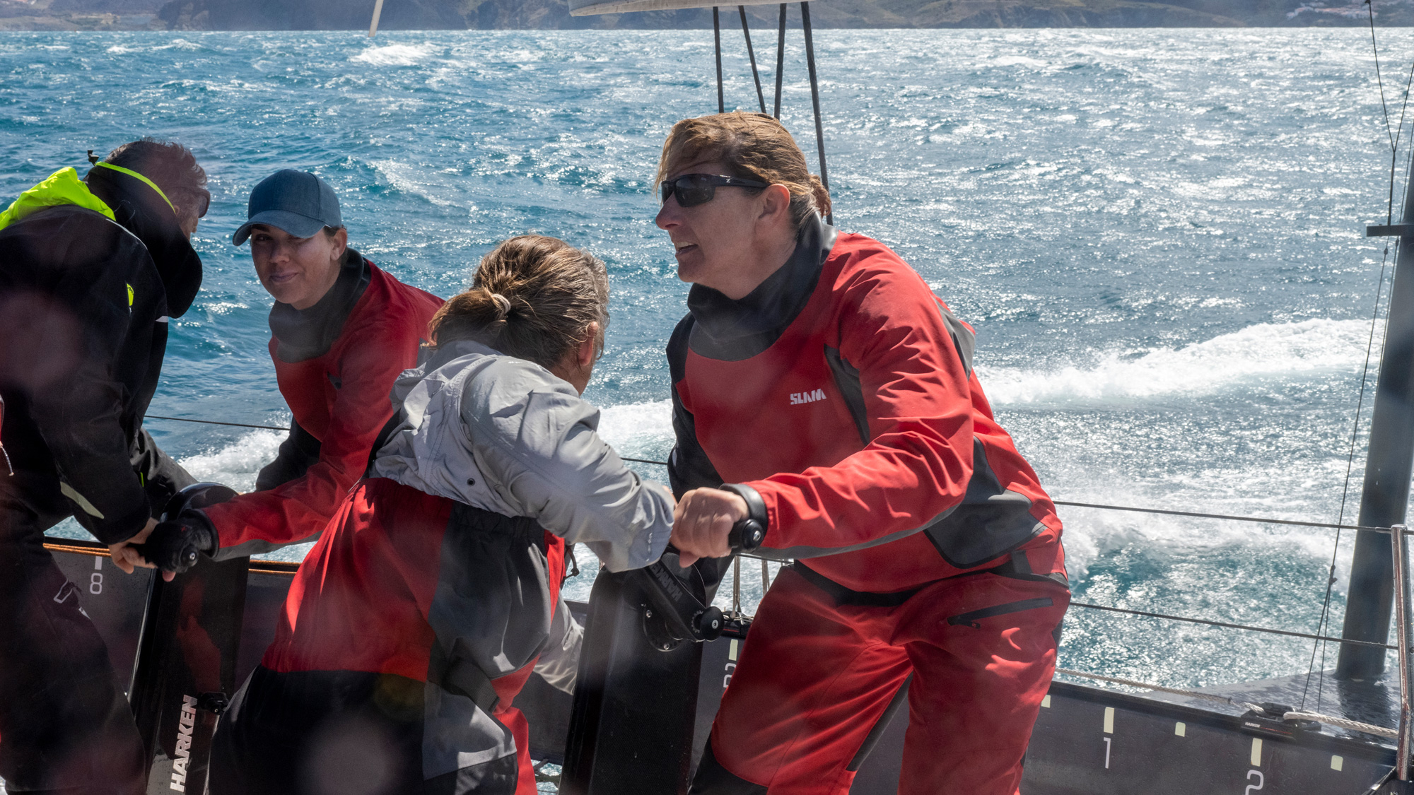 The all-female team aiming to set a new round the world record