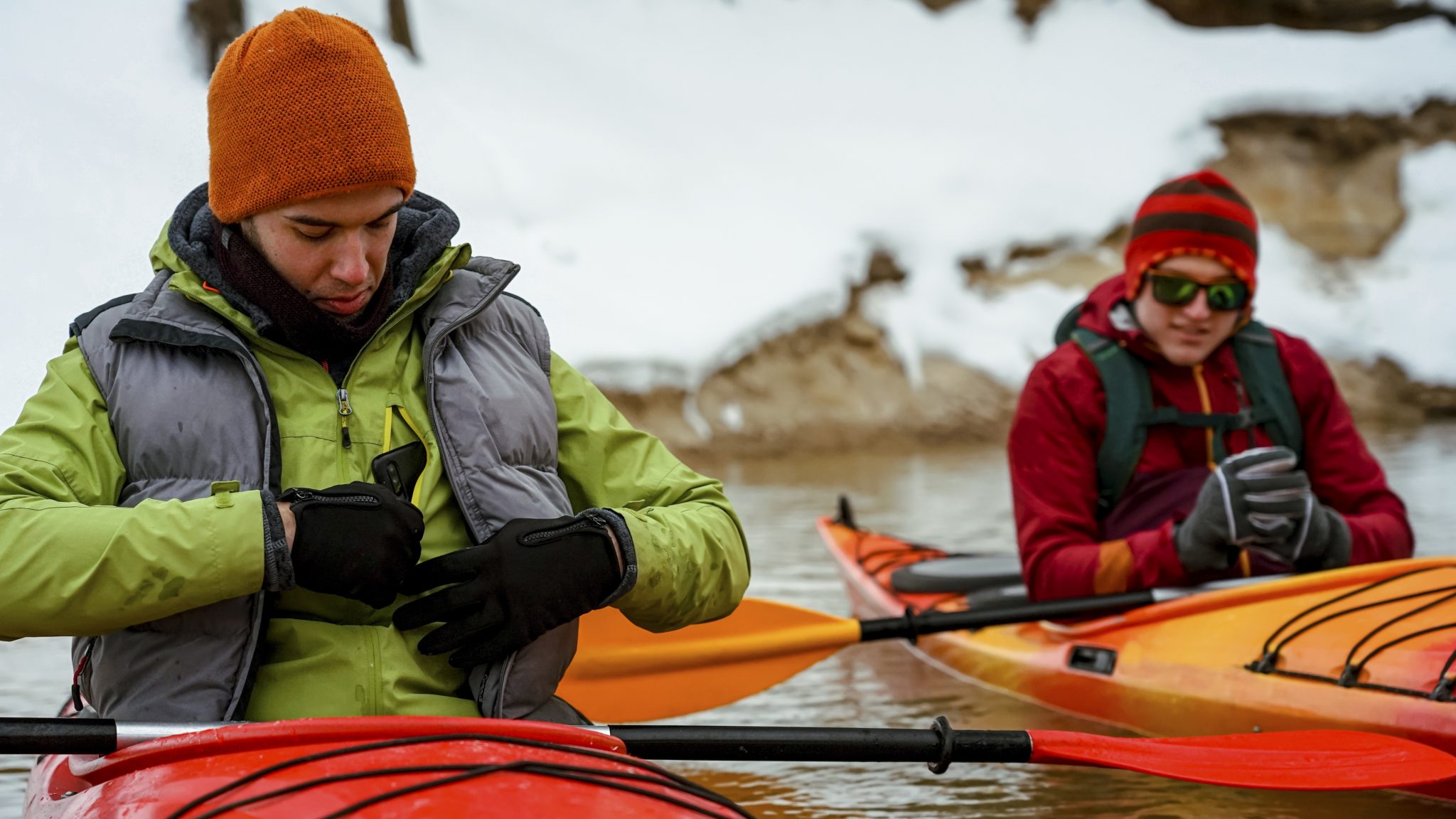 The best kayaking gloves 11 allweather paddling gloves tried and