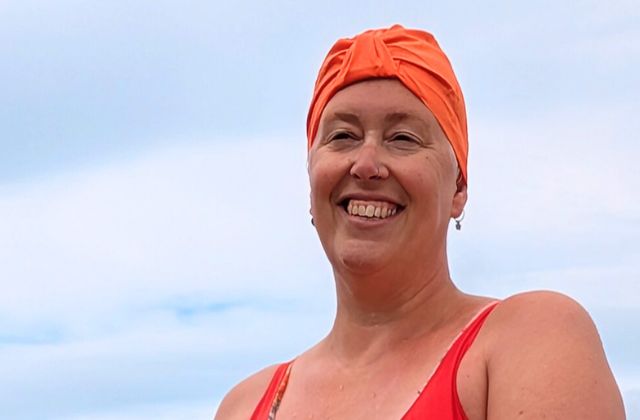 Silk & Lawn Salty Sea Knot best swim hats