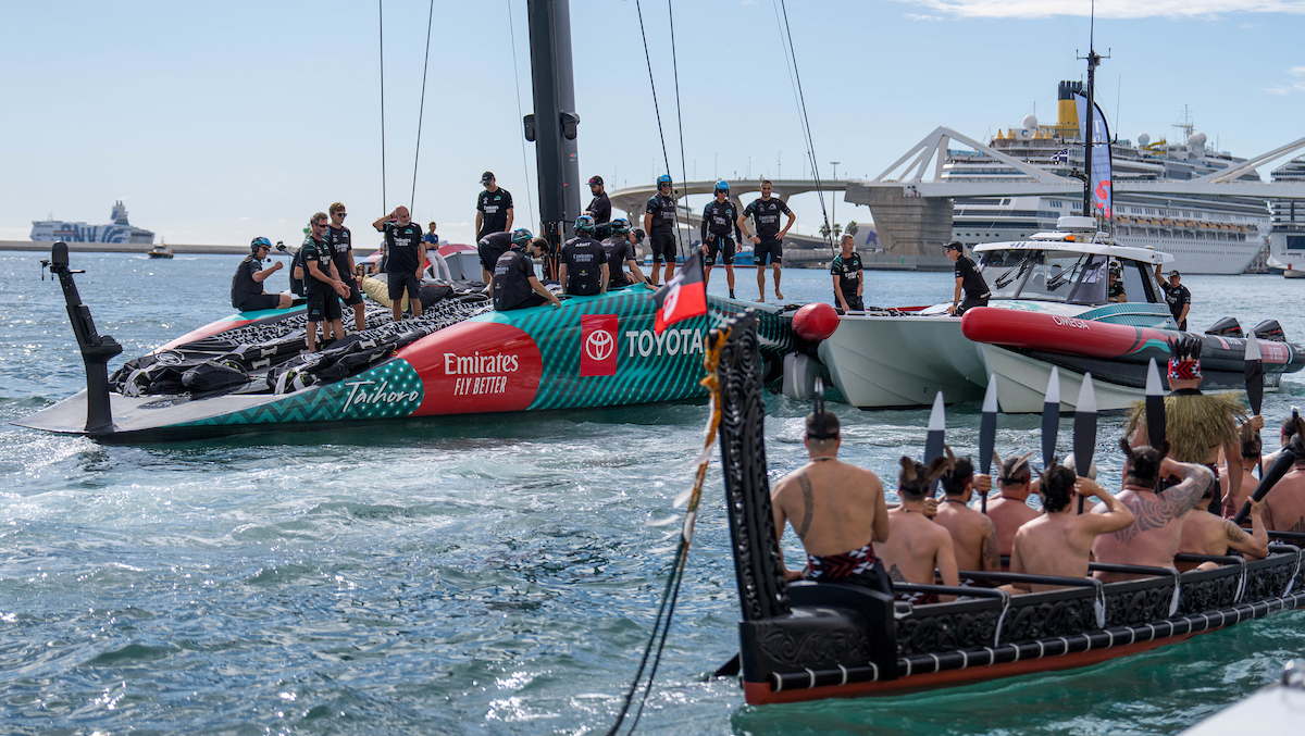 A ‘day of opportunity’? Tricky conditions build tension for Day 5 of