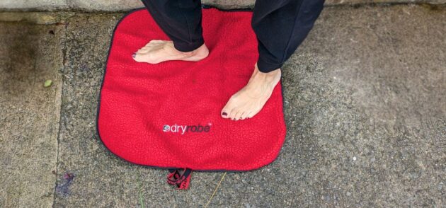 Outdoor swimming cold water changing mat