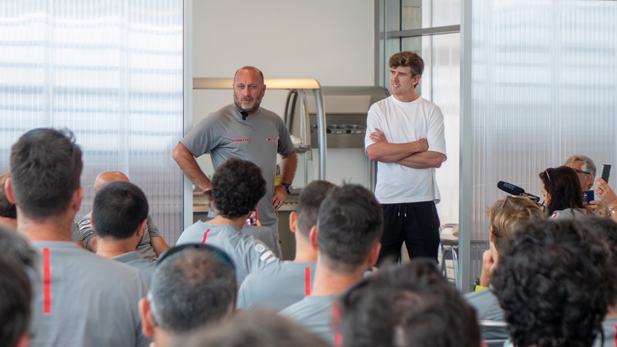 3 time America's Cup winner, Peter Burling, swaps New Zealand for Italy ...