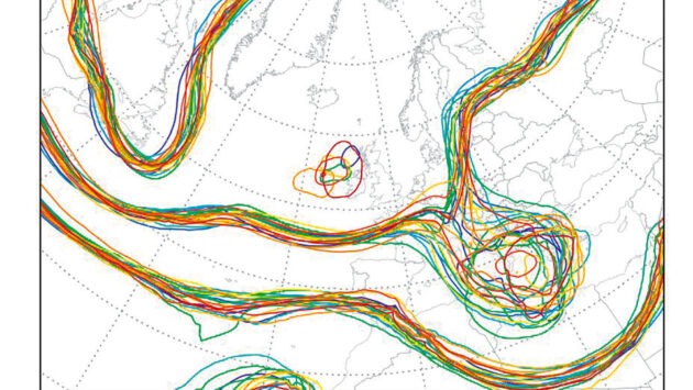 Spaghetti chart helps see where weather forecast models are diverging