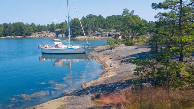 The Schekahns enjoying a more typically peaceful Baltic mooring spot in Finland’s Turku archipelago, tying up bow-to with their Malø 40