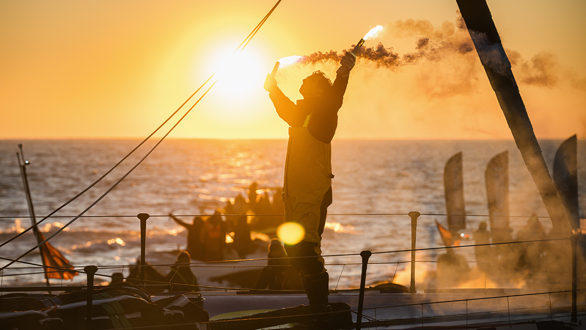 What can we learn from the late Charlie Dalin? The love of the sea and sailing…