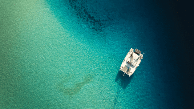Polaris anchored at Laamu Atoll