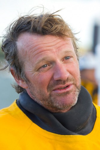 Telefonica Azul finishing the Sevenstar Round Britain and Ireland Race