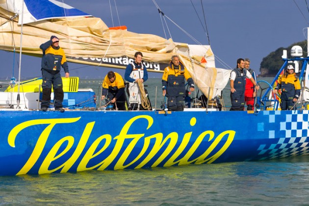 Telefonica Azul finishing the Sevenstar Round Britain and Ireland Race