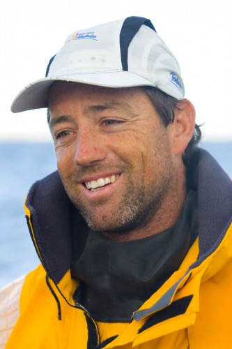 Telefonica Azul finishing the Sevenstar Round Britain and Ireland Race