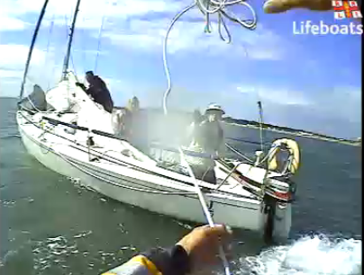rnli yacht rescue
