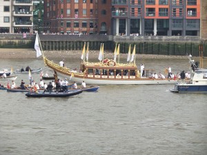 Olympic torch gloriana thames