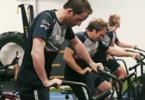 Land Rover BAR and the UK Invictus Games team in a joint training session