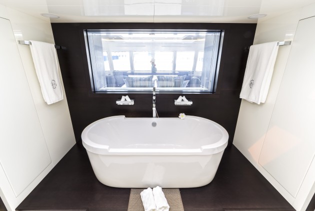 Enigma XK Shipowner's Bathroom