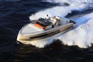 Invictus Yacht 370 GT