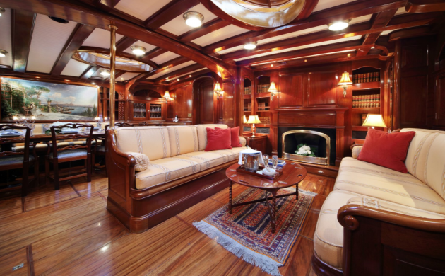 Ketch sailing yacht, Alejandra