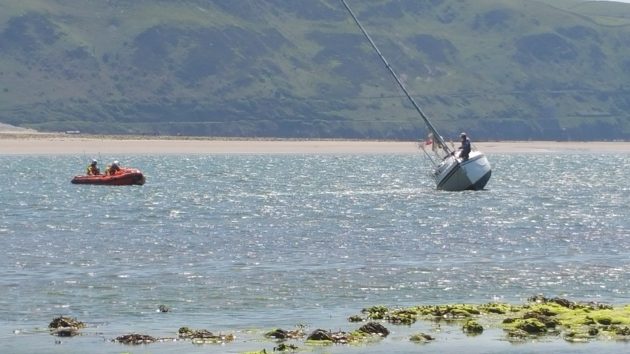 skipper circumnavigating the UK runs aground