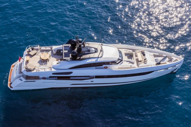 M/Y Divine COLUMBUS 40 HYBRID