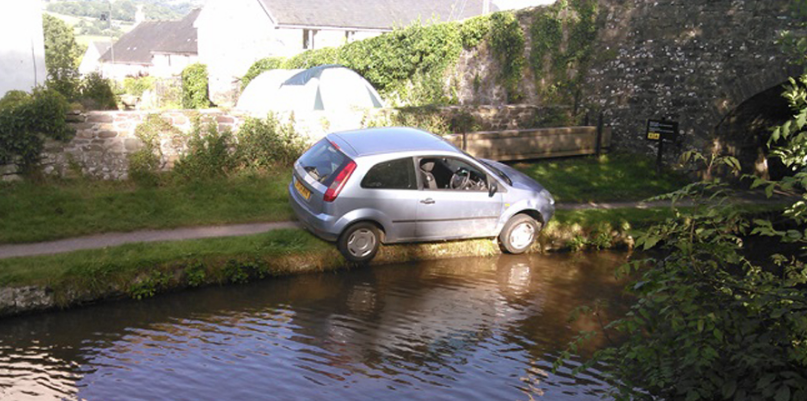 The driver drove her car along the towpath of the Monmouthshire & Brecon Canal