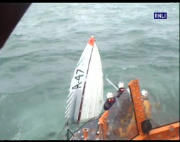 Powerboat sinks off Portland Bill during Cowes Classic 2016 Powerboat Race