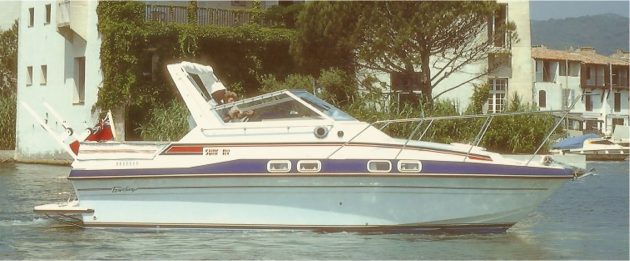 Fairline yacht