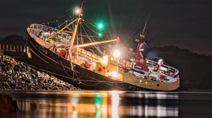 trawler FV Algrie runs aground