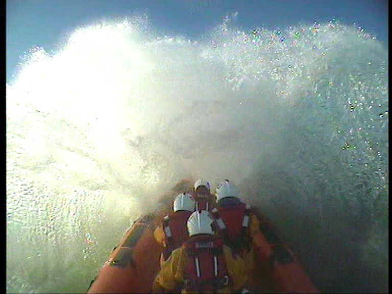 Walmer RNLI on call out to search for missing diver