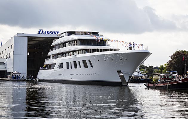 Feadship launches Aquarius