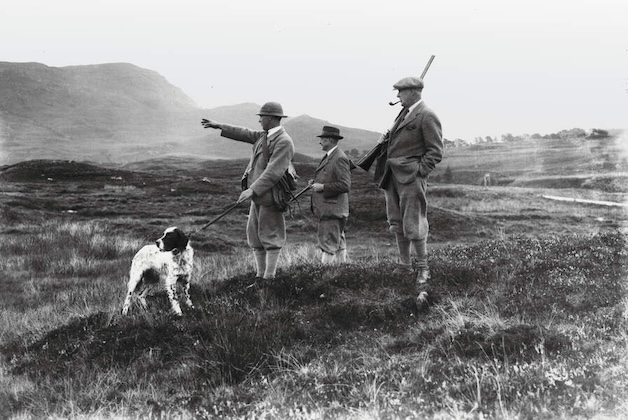 shooting in tweeds in 10290s 