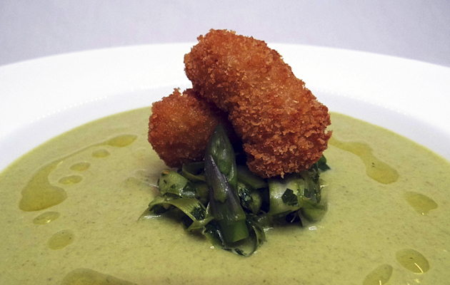 Chilled asparagus velouté