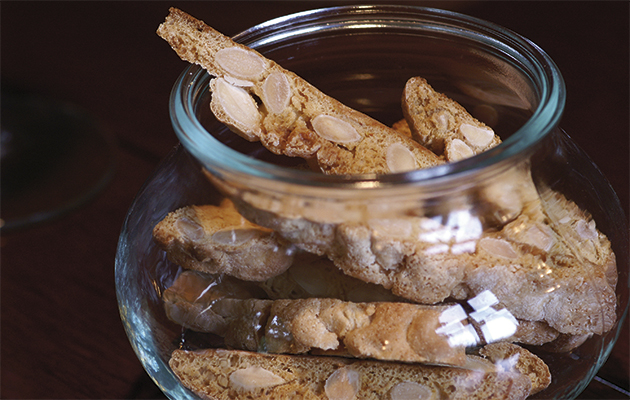 Biscotti with almonds and orange