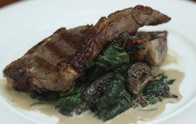 Grilled lamb chops with morels and spinach